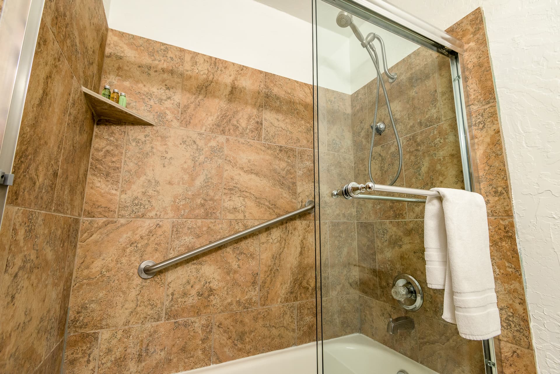 Casa Roja - Image 32