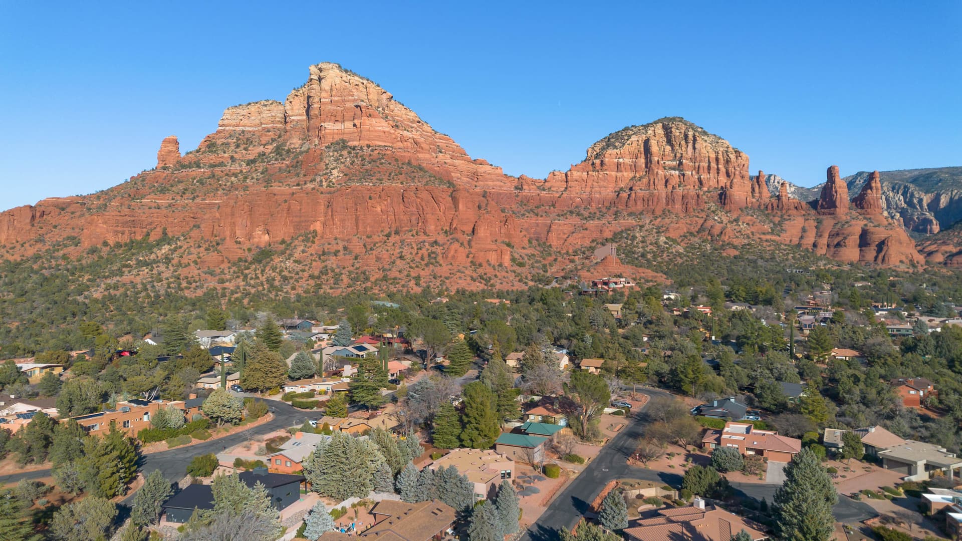 Chapel Hill Chalet - Image 6