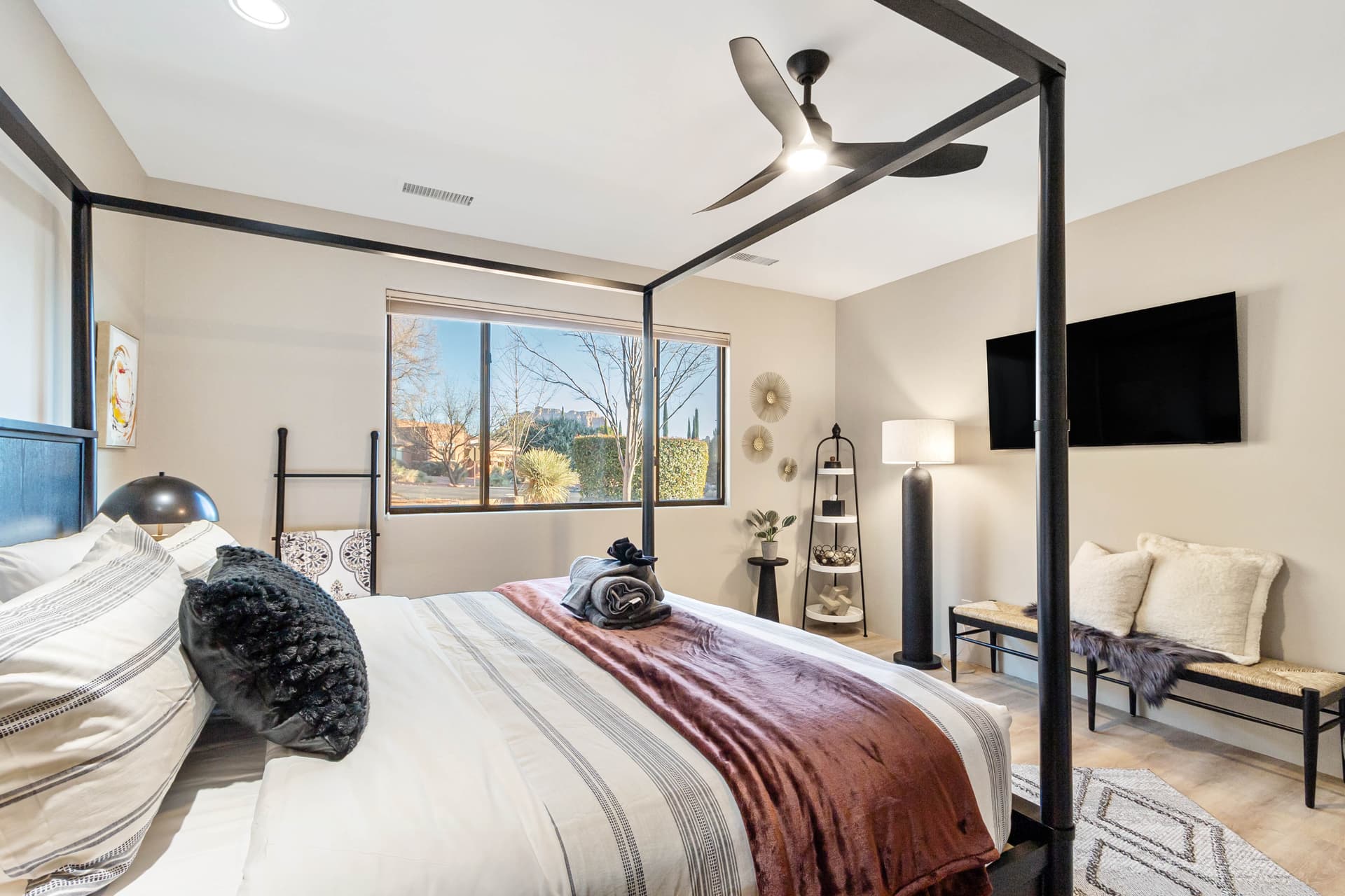 Chapel Hill Chalet - Image 22