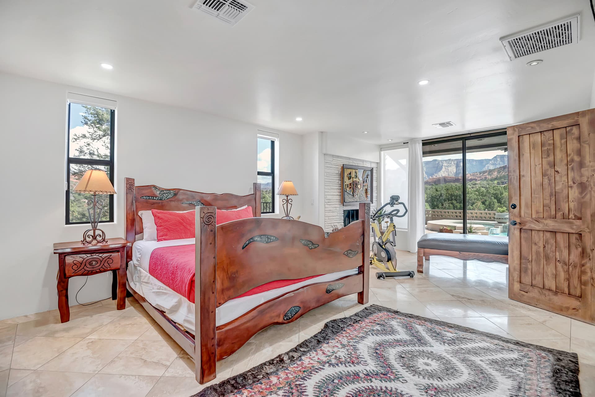 Chimney Rock Trail House - Image 10