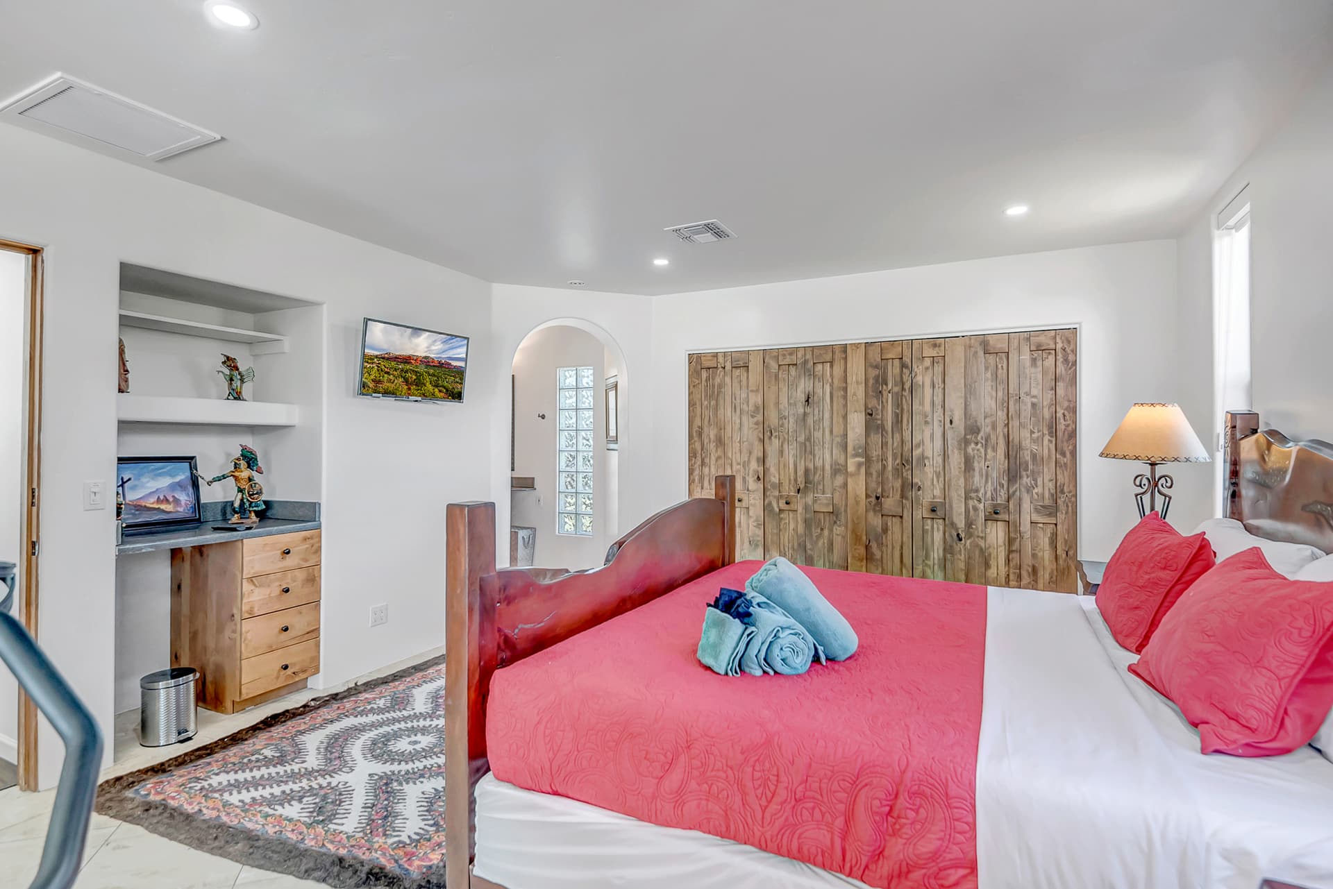 Chimney Rock Trail House - Image 11