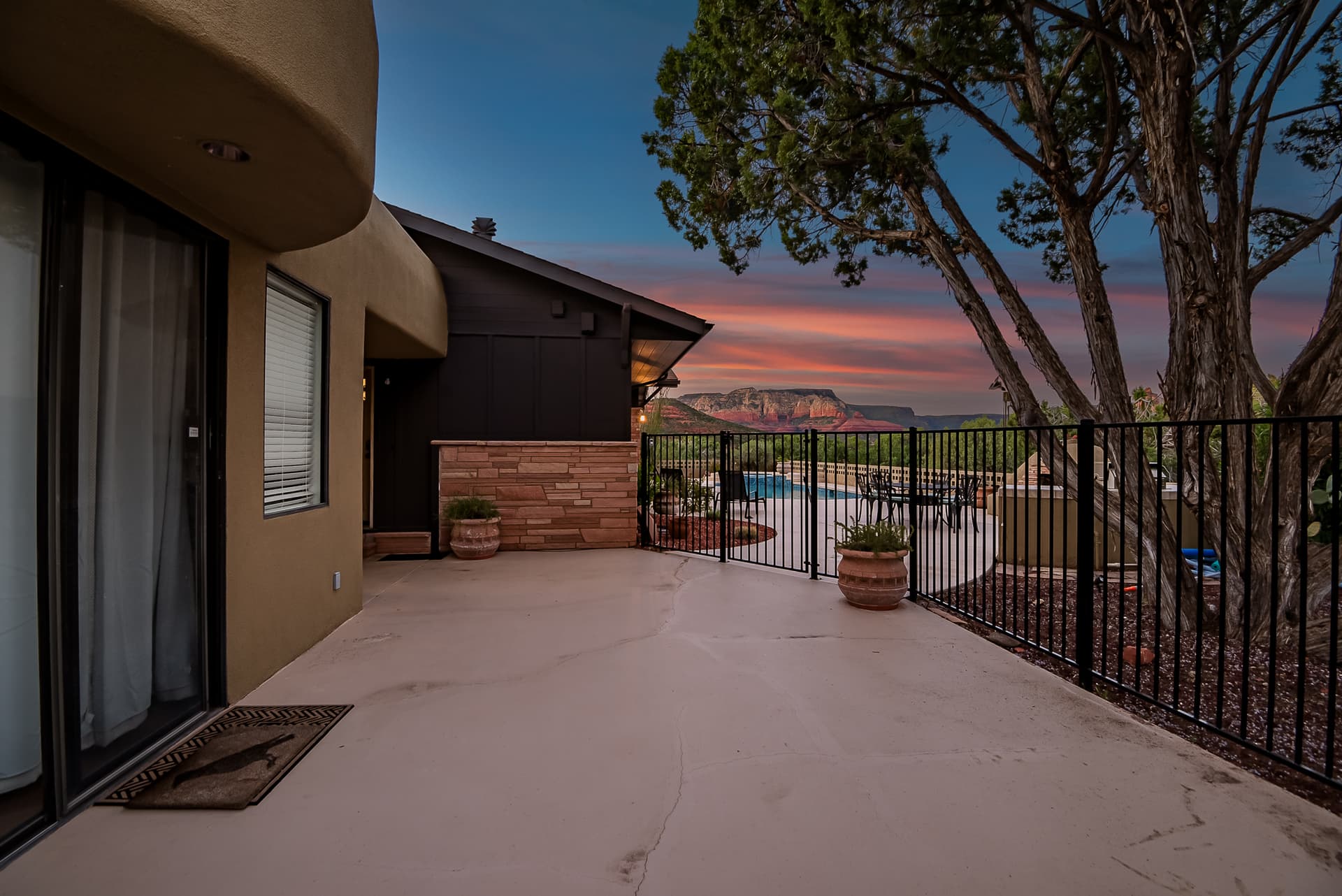 Chimney Rock Trail House - Image 29