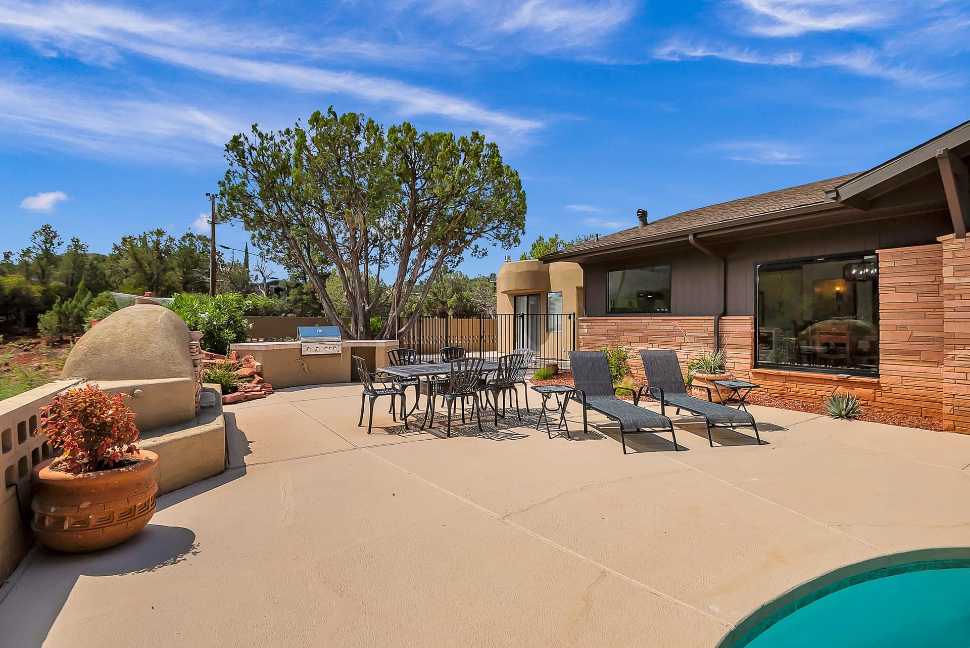 Chimney Rock Trail House - Image 32