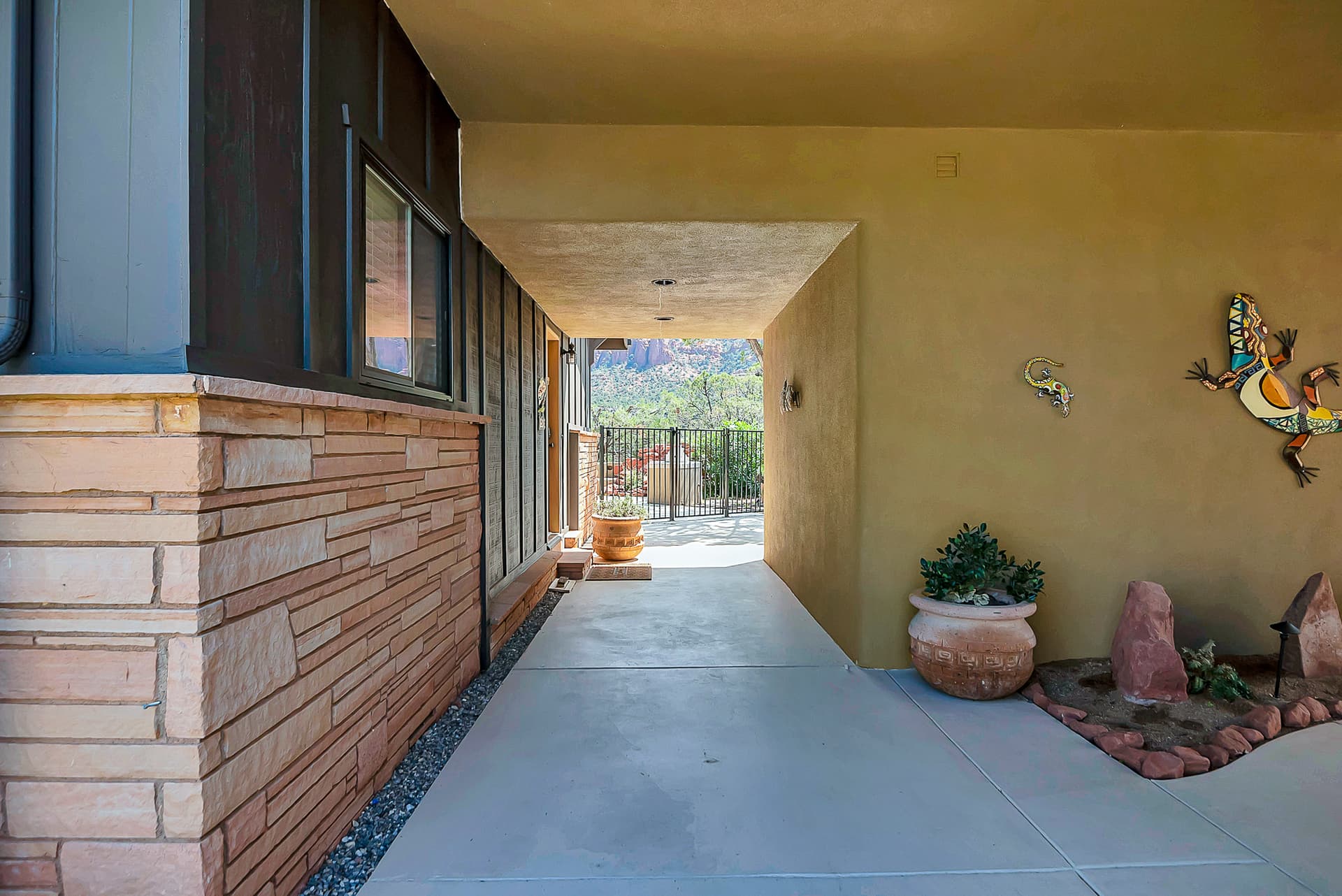 Chimney Rock Trail House - Image 38