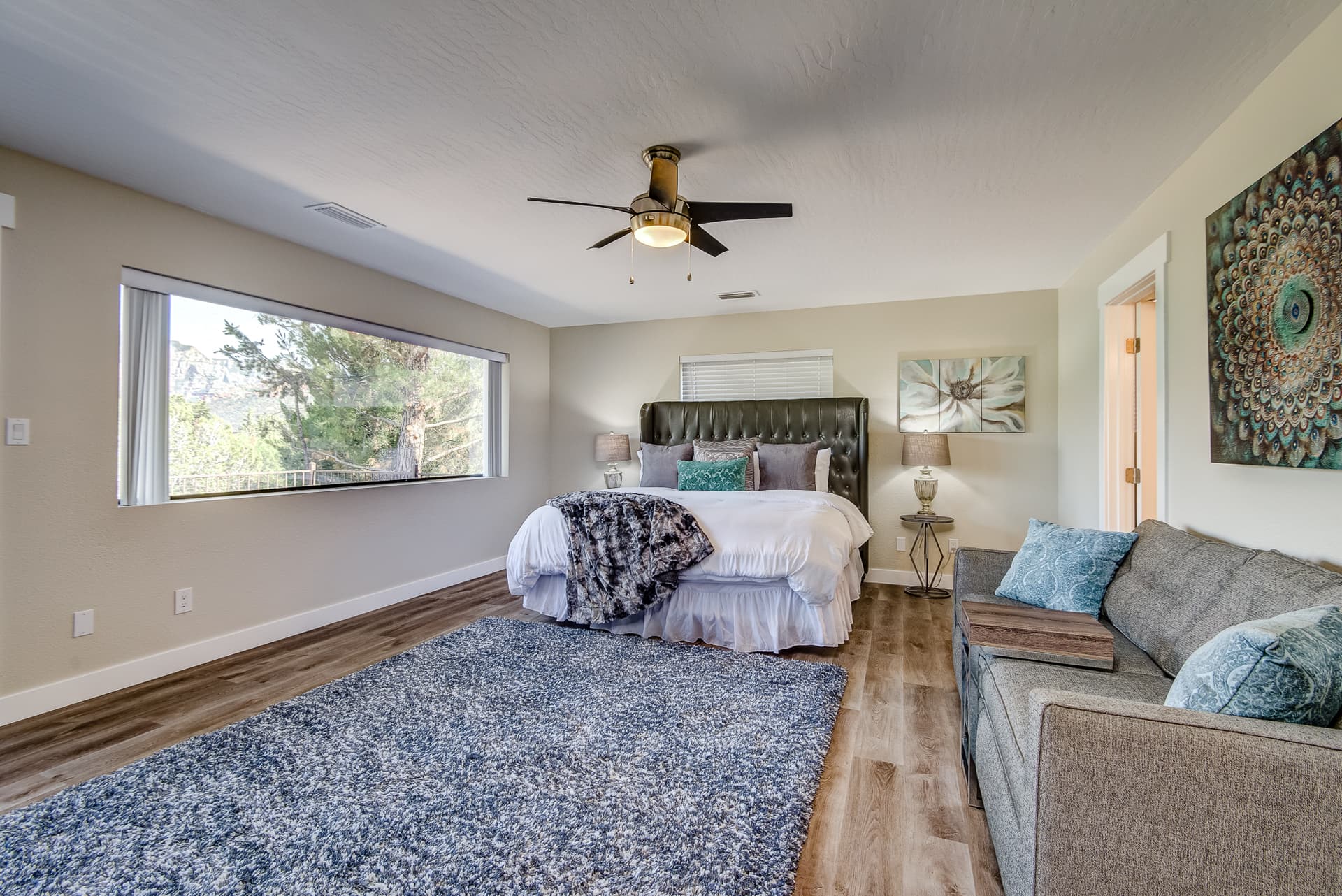 Dream Estate - Image 25