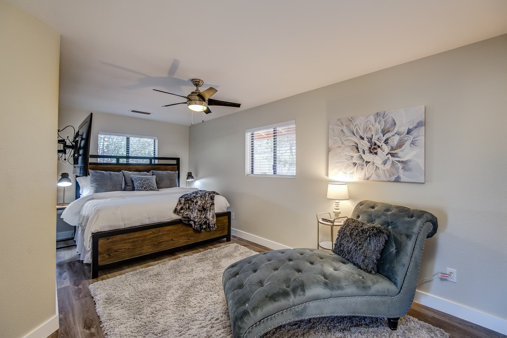 Dream Estate - Image 27