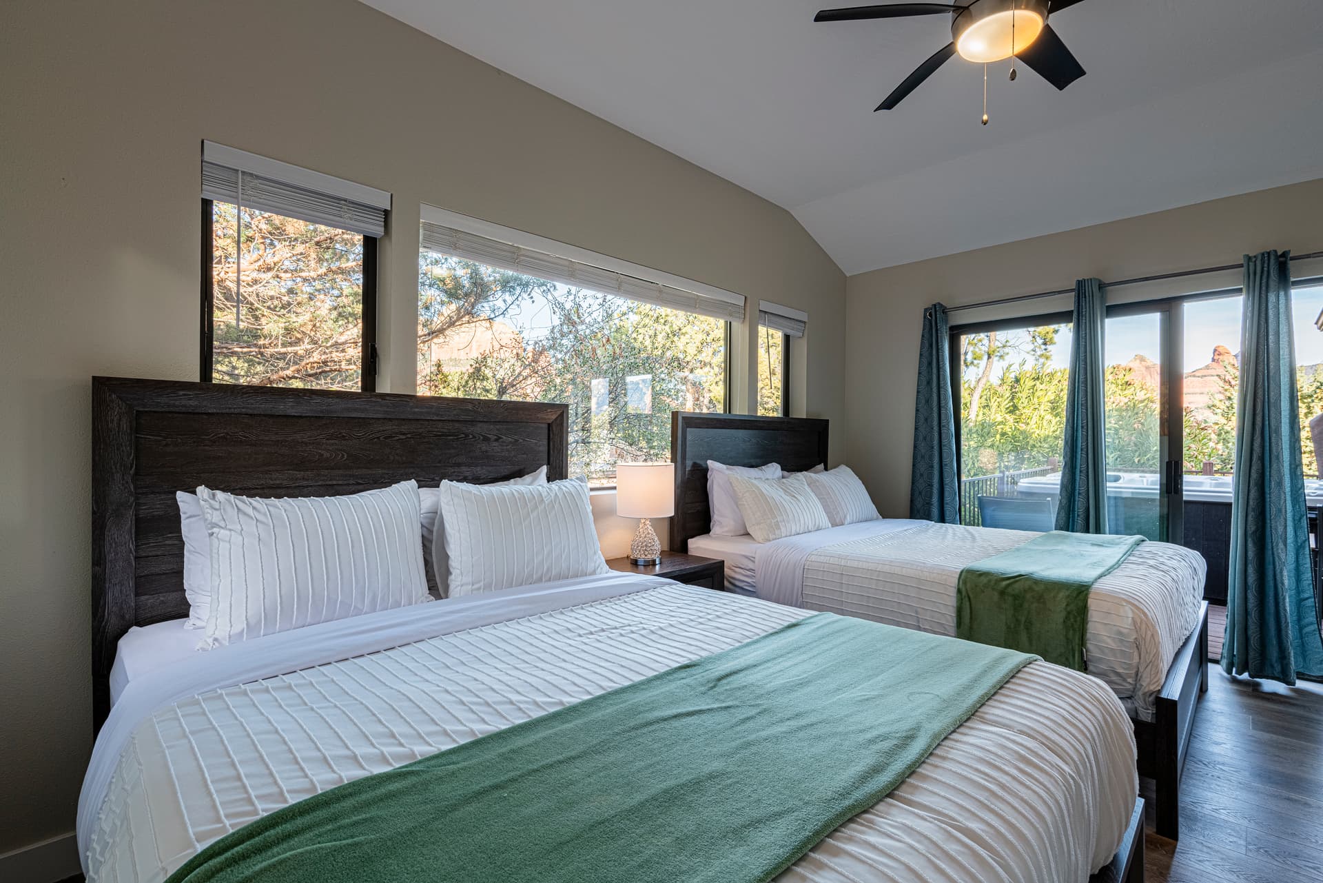 Dream Estate - Image 31