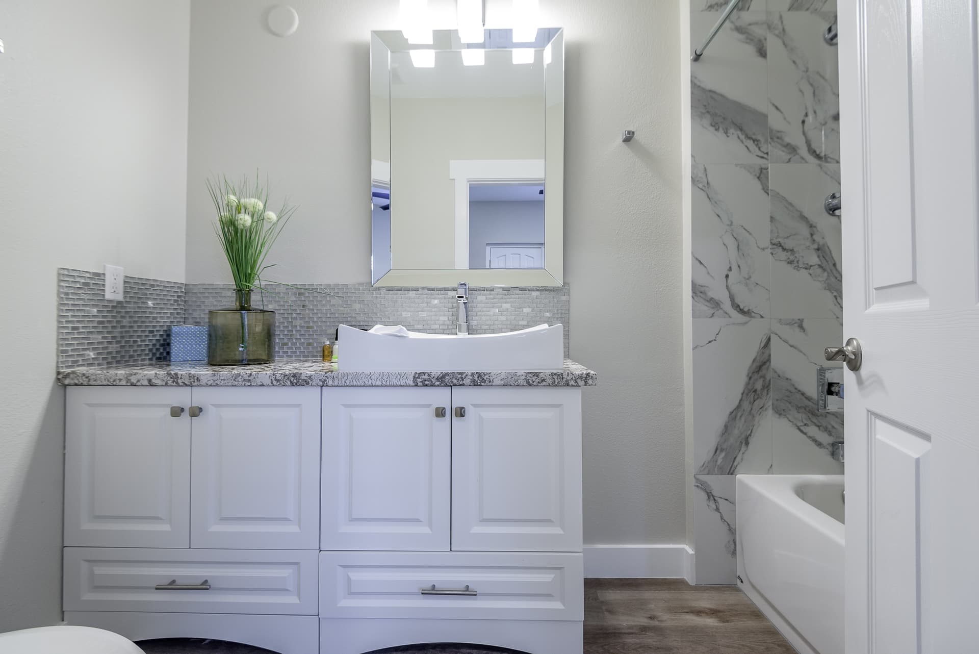 Dream Estate - Image 47