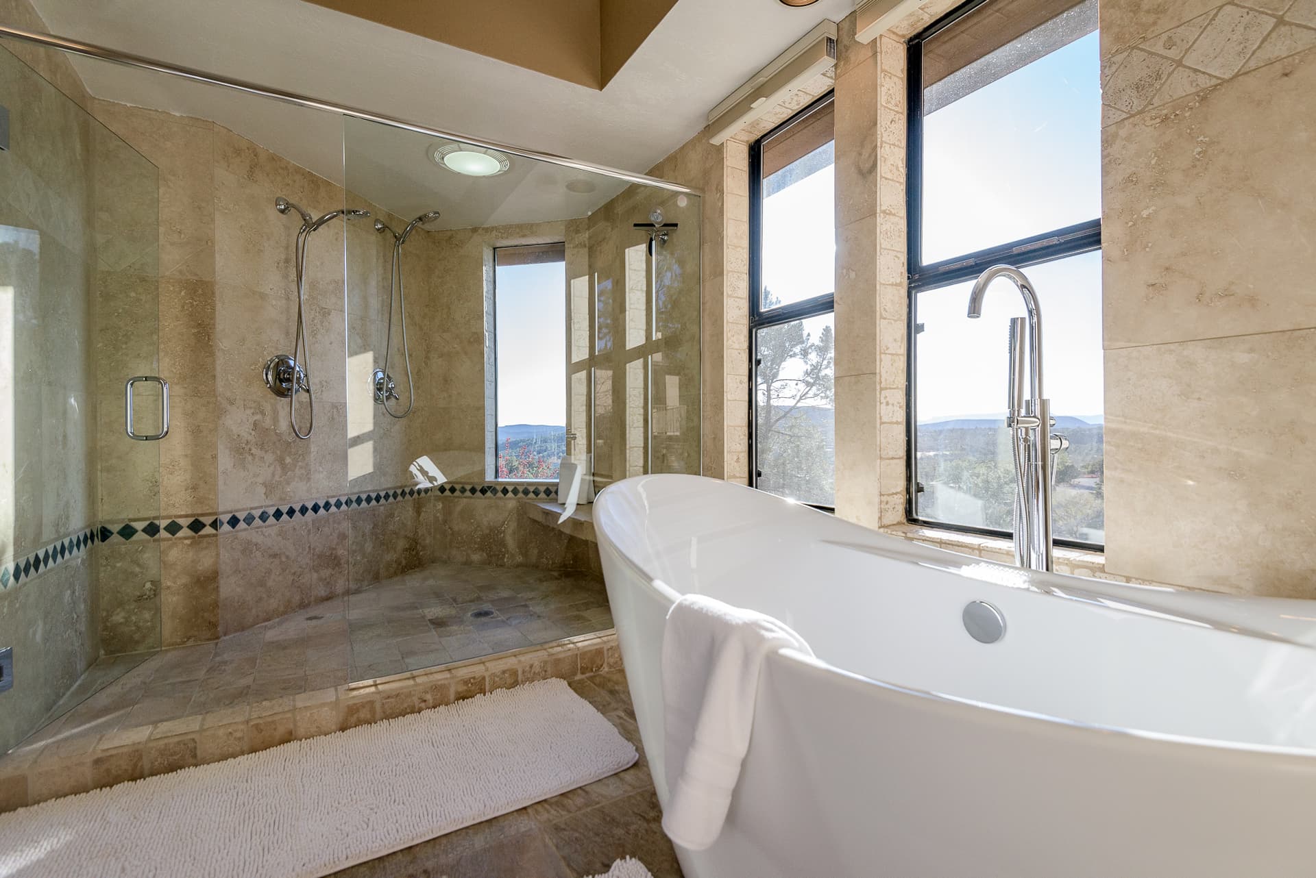 Sedona HyViews - Image 24