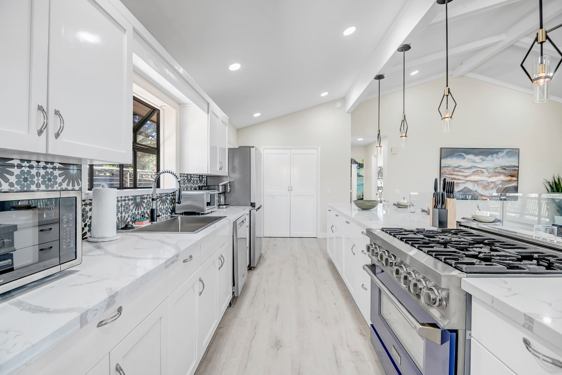 Sedona Mountain Sunset - Image 12