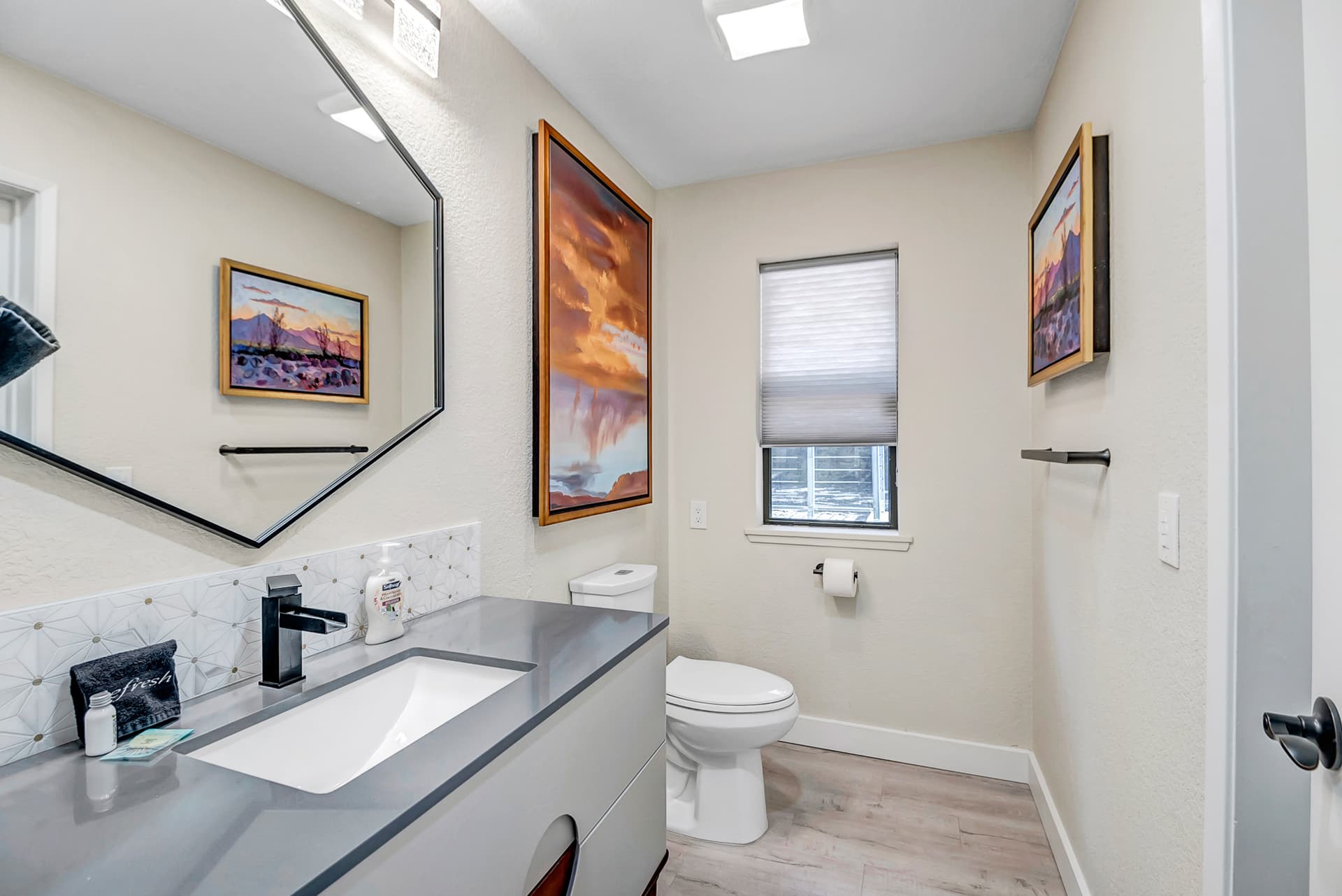 Sedona Mountain Sunset - Image 17