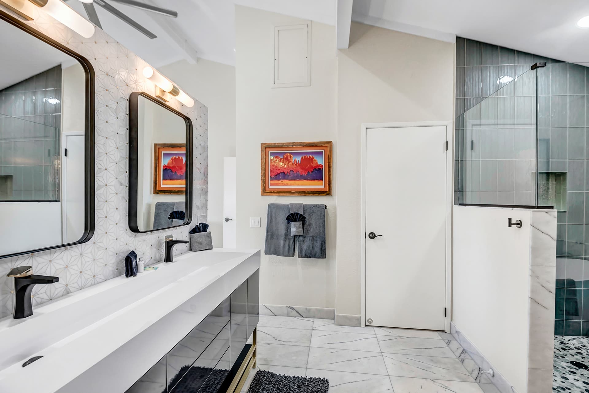 Sedona Mountain Sunset - Image 21