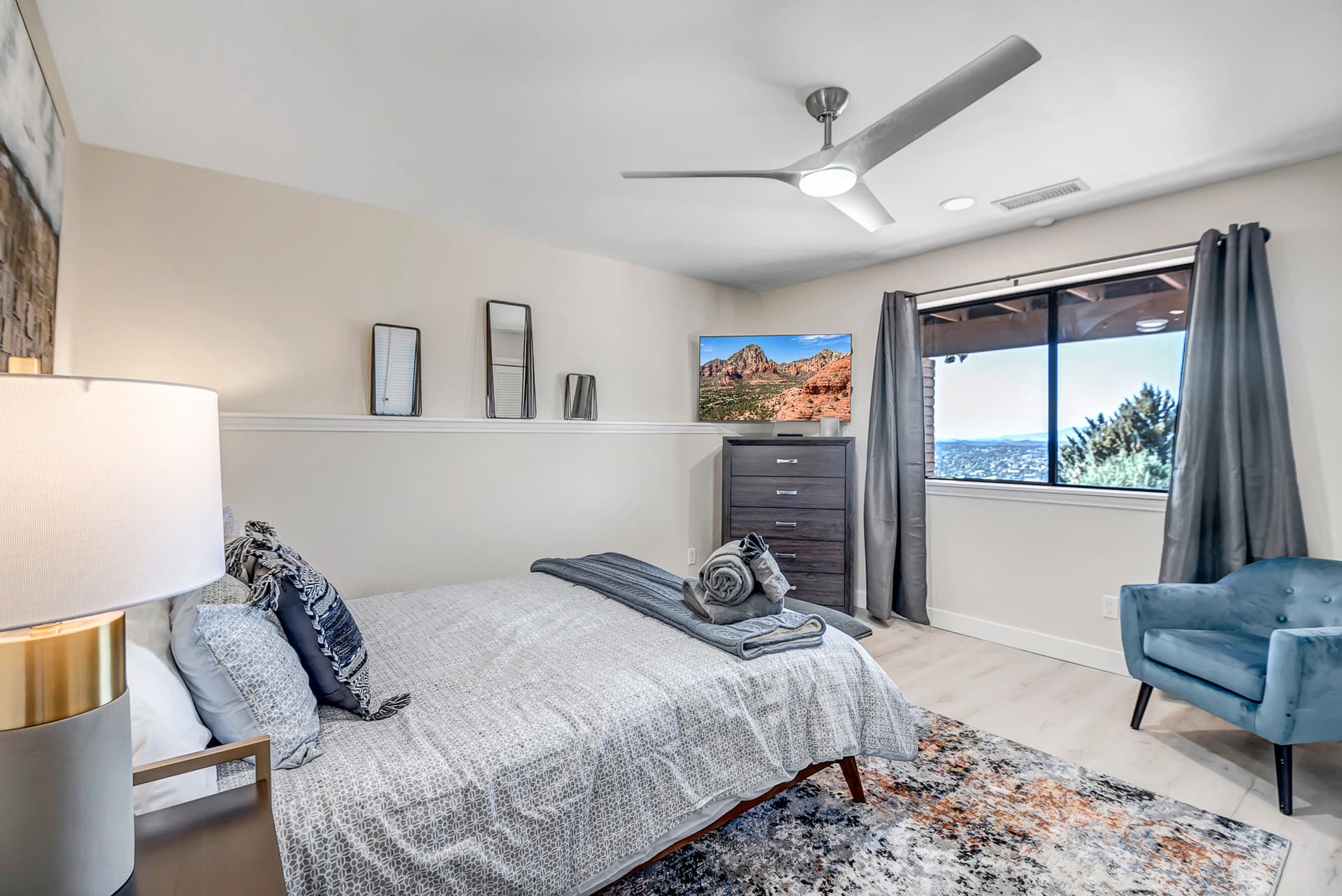 Sedona Mountain Sunset - Image 25