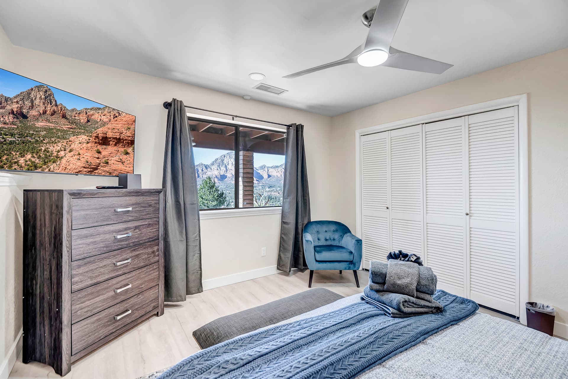 Sedona Mountain Sunset - Image 26