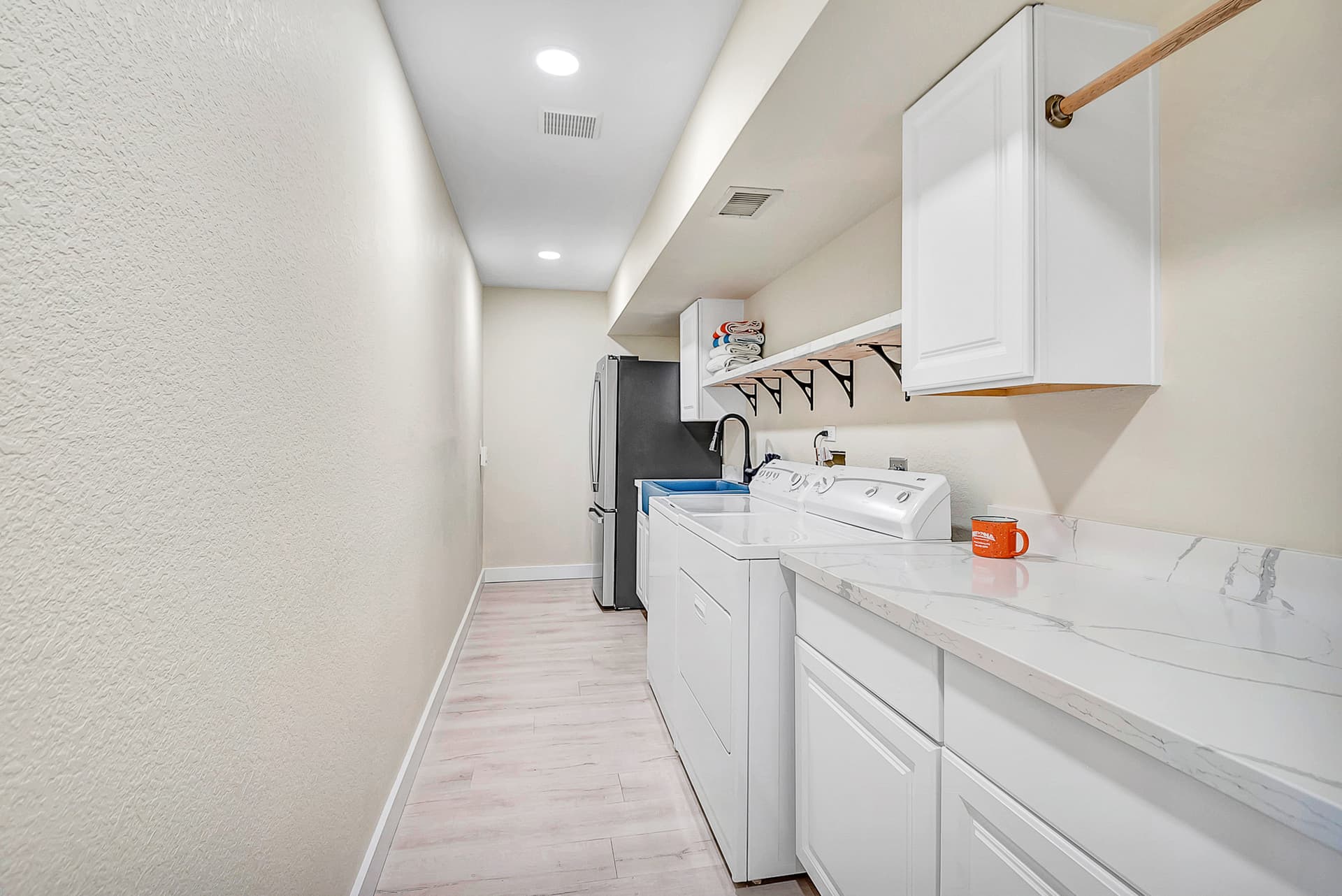 Sedona Mountain Sunset - Image 32