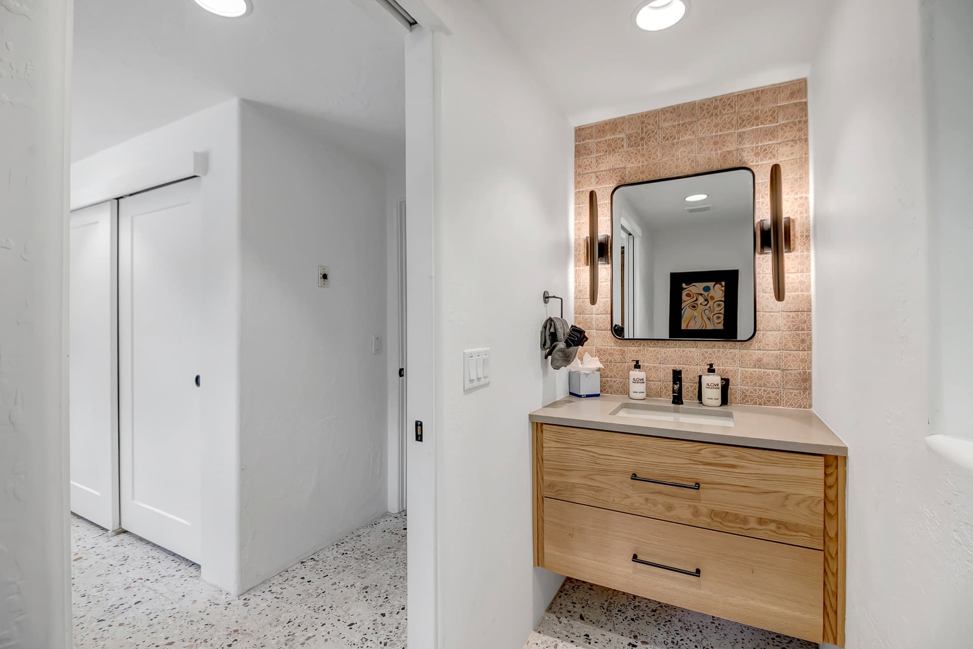 On the Creeks Edge - Image 26