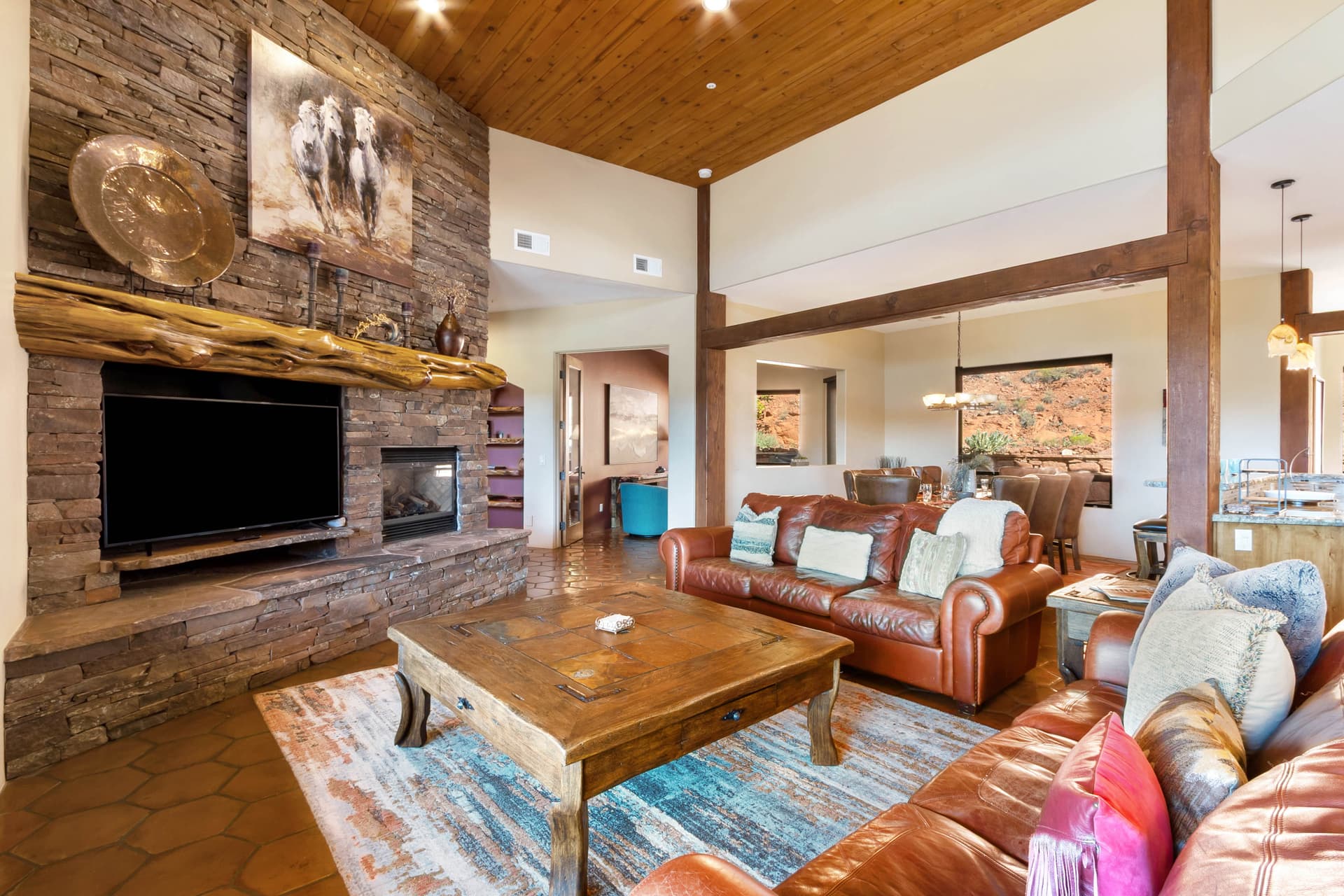 Wild Horse Hacienda - Image 2