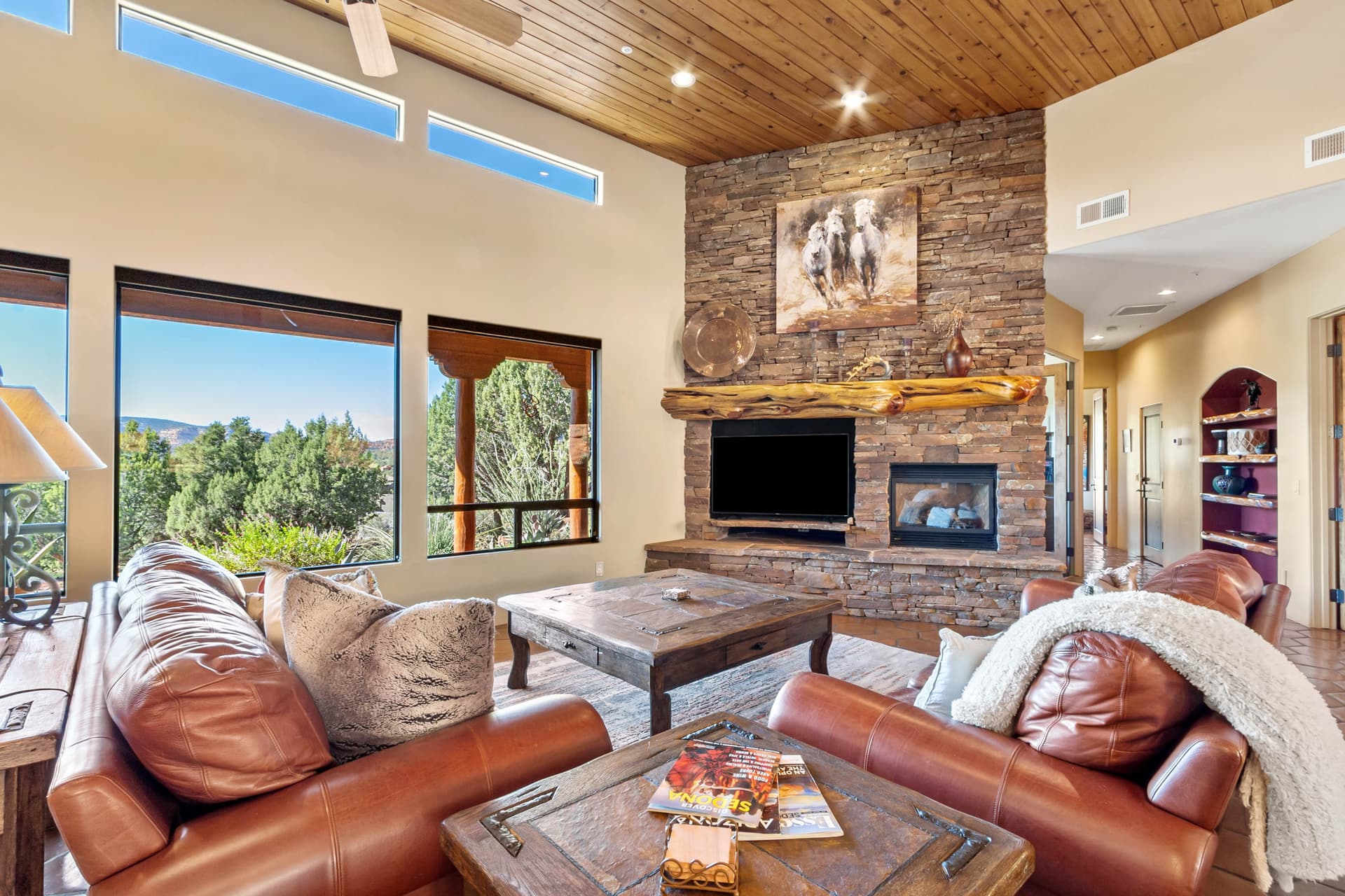 Wild Horse Hacienda - Image 5