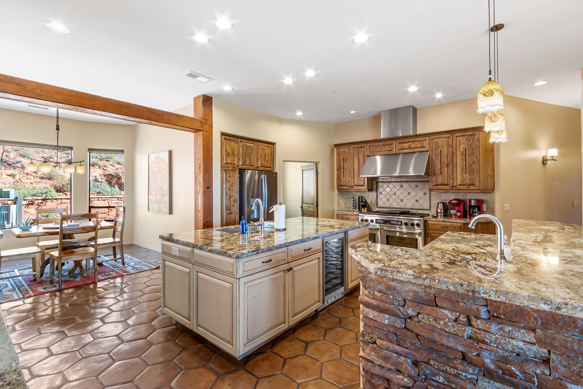 Wild Horse Hacienda - Image 7