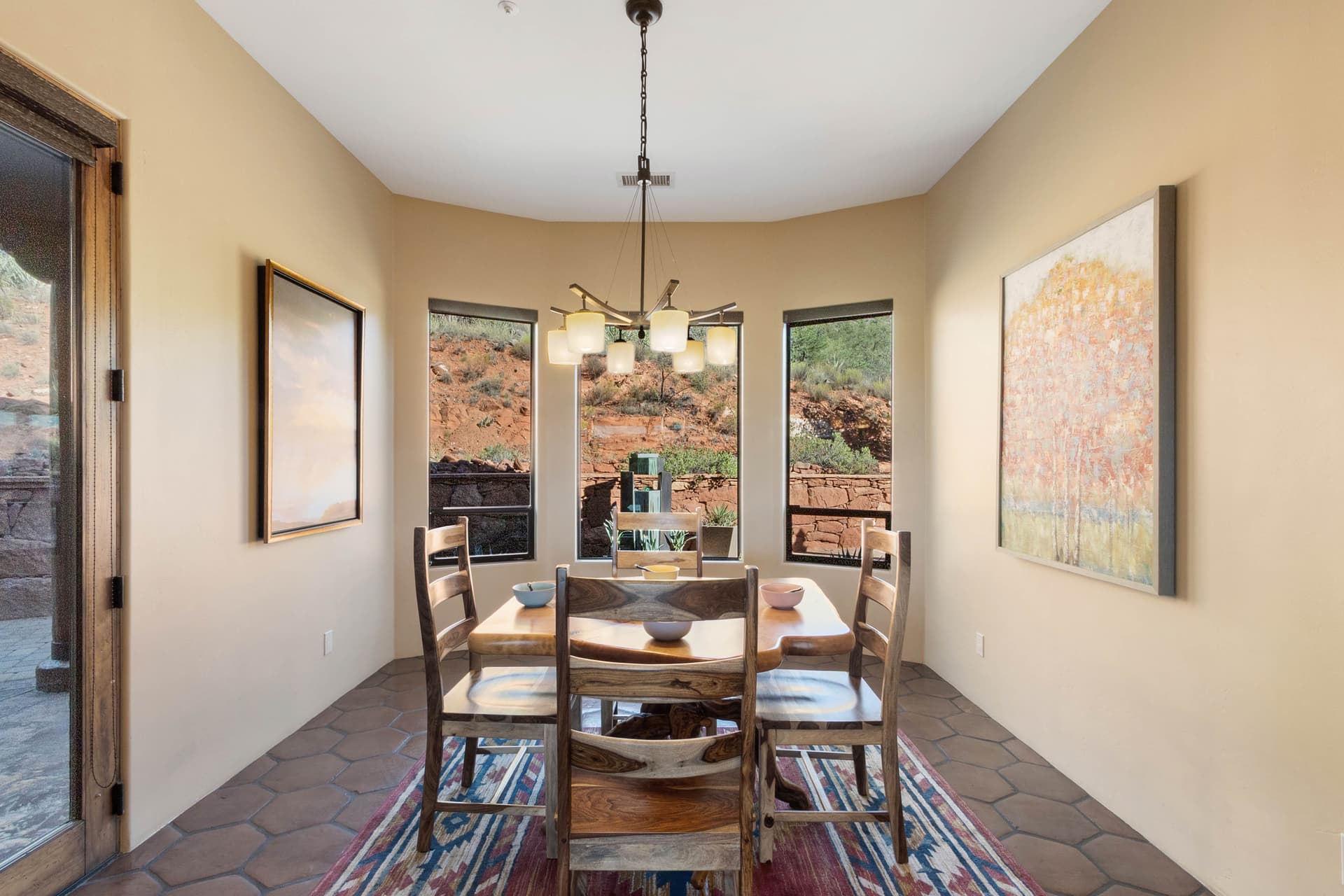 Wild Horse Hacienda - Image 11