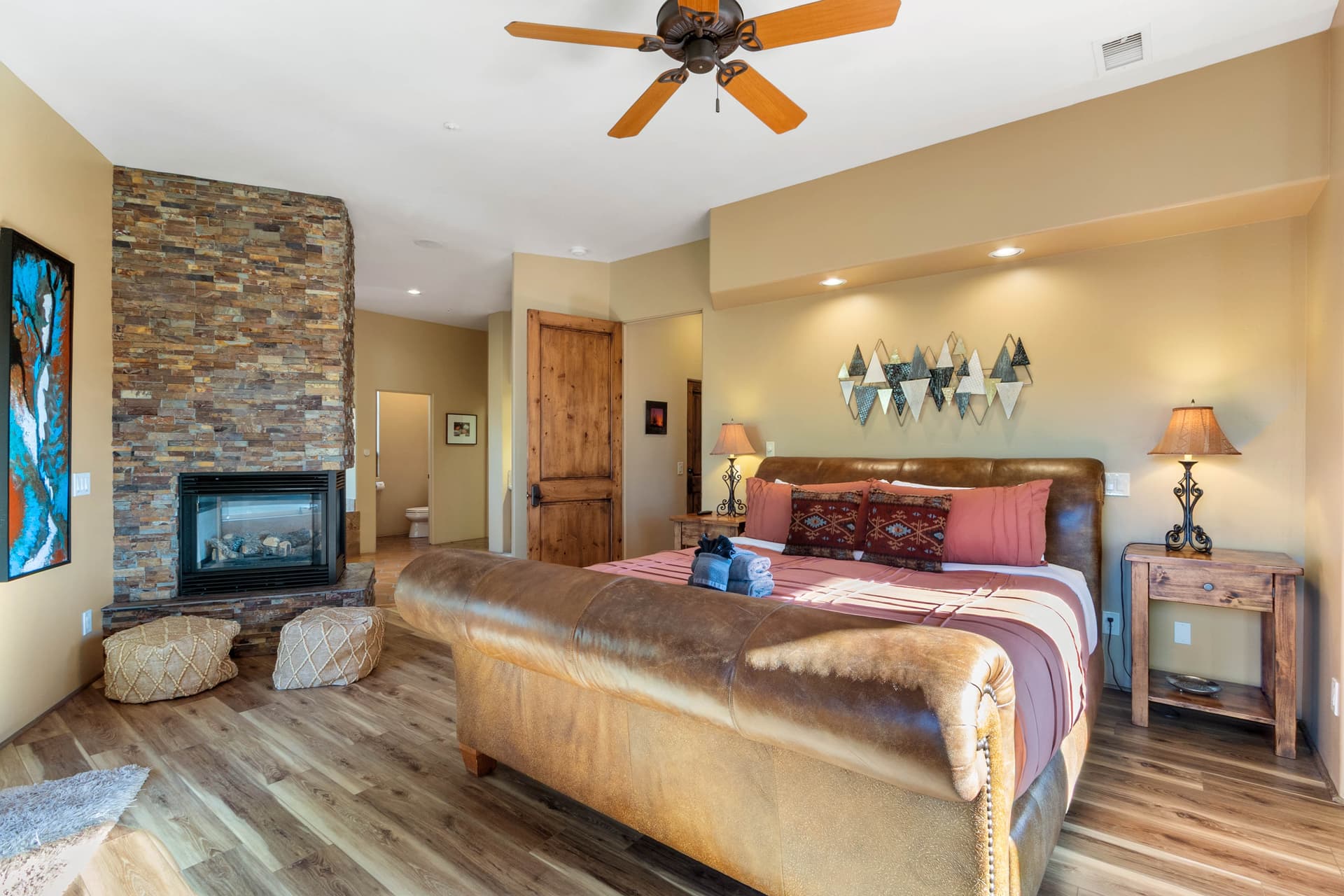 Wild Horse Hacienda - Image 21