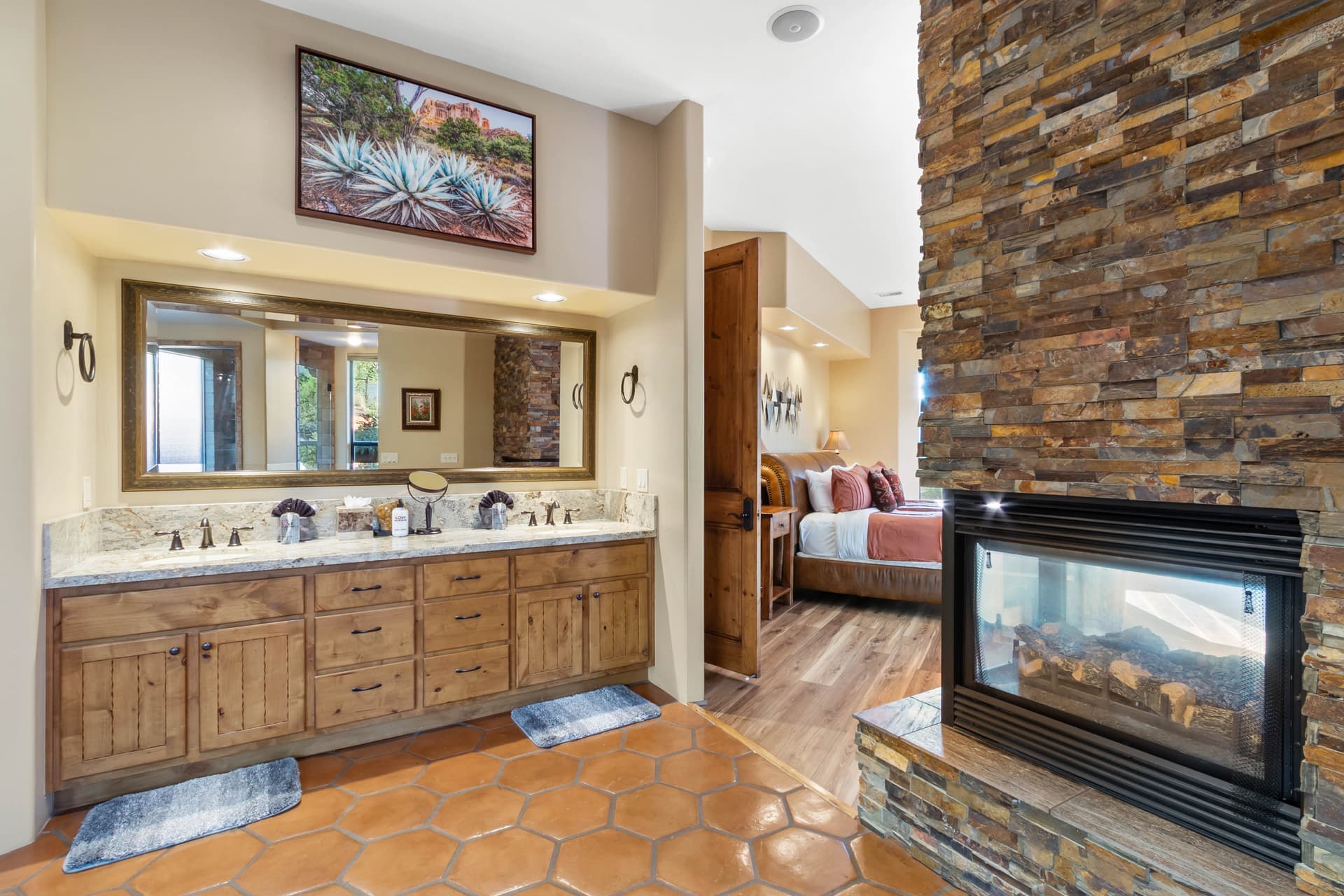 Wild Horse Hacienda - Image 25