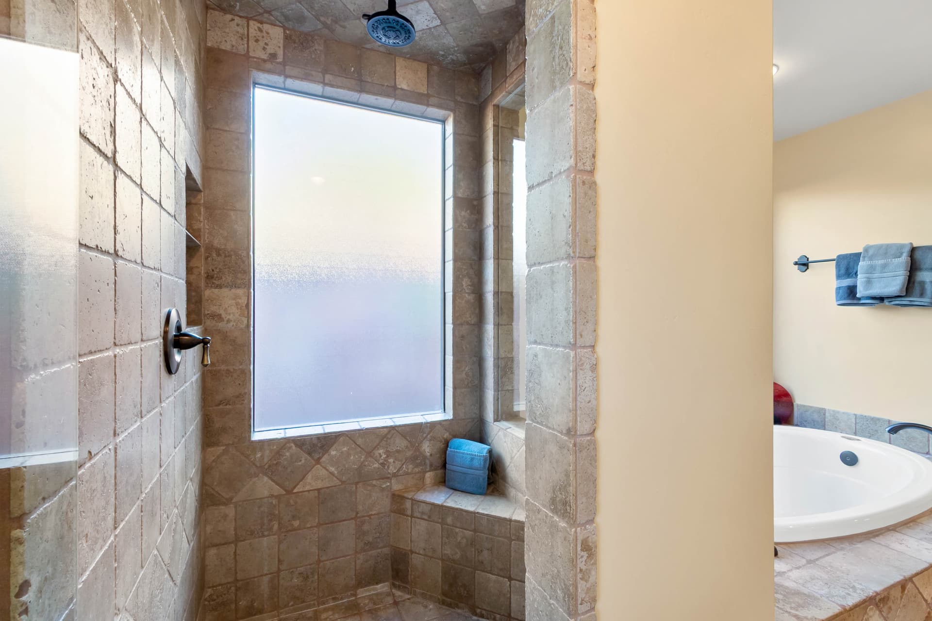 Wild Horse Hacienda - Image 27