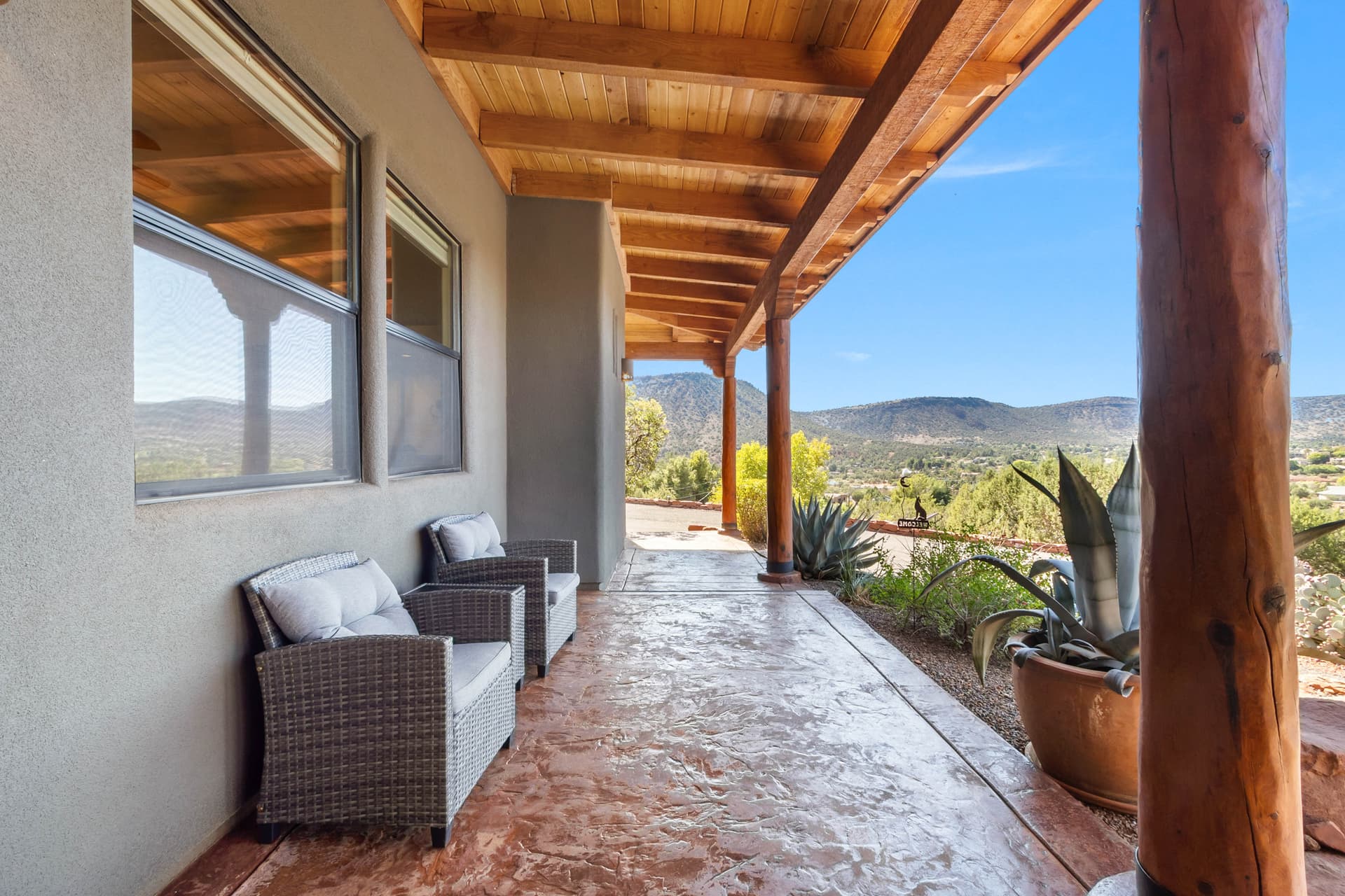 Wild Horse Hacienda - Image 50