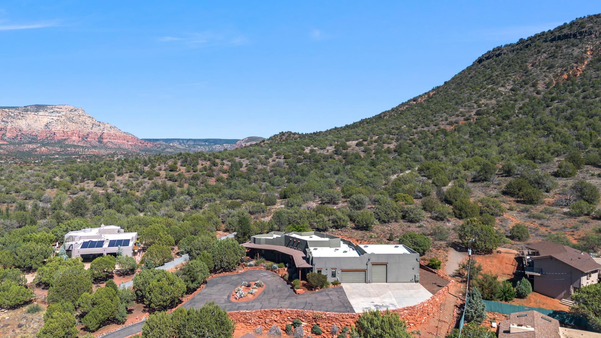 Wild Horse Hacienda - Image 57