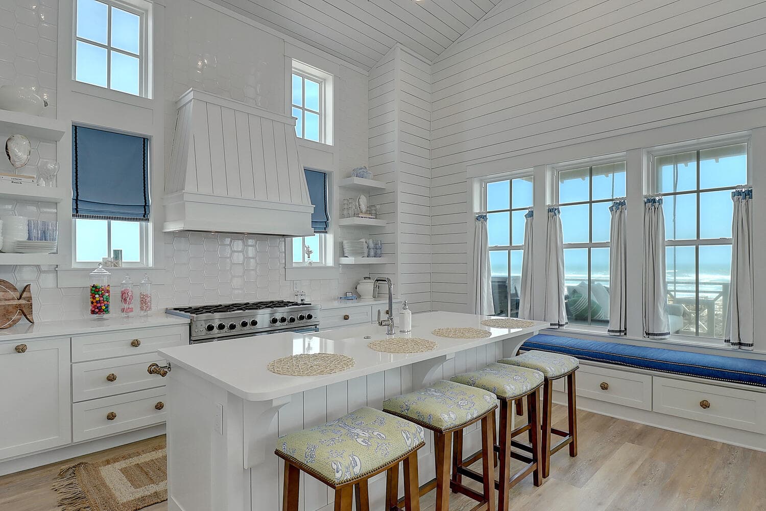 See The Sea - Image 8