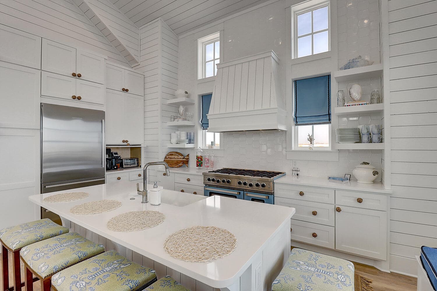 See The Sea - Image 10