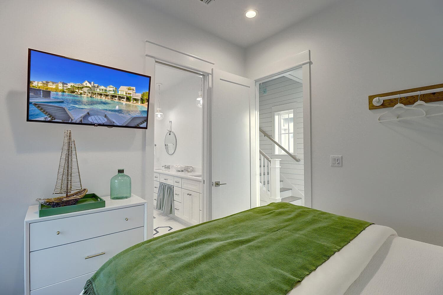 See The Sea - Image 26