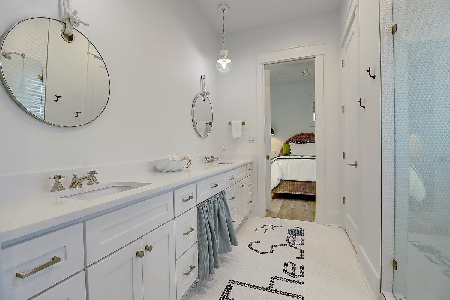 See The Sea - Image 46