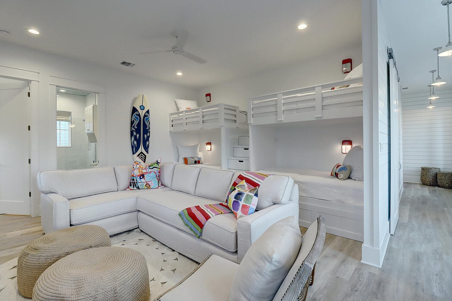 See The Sea - Image 31