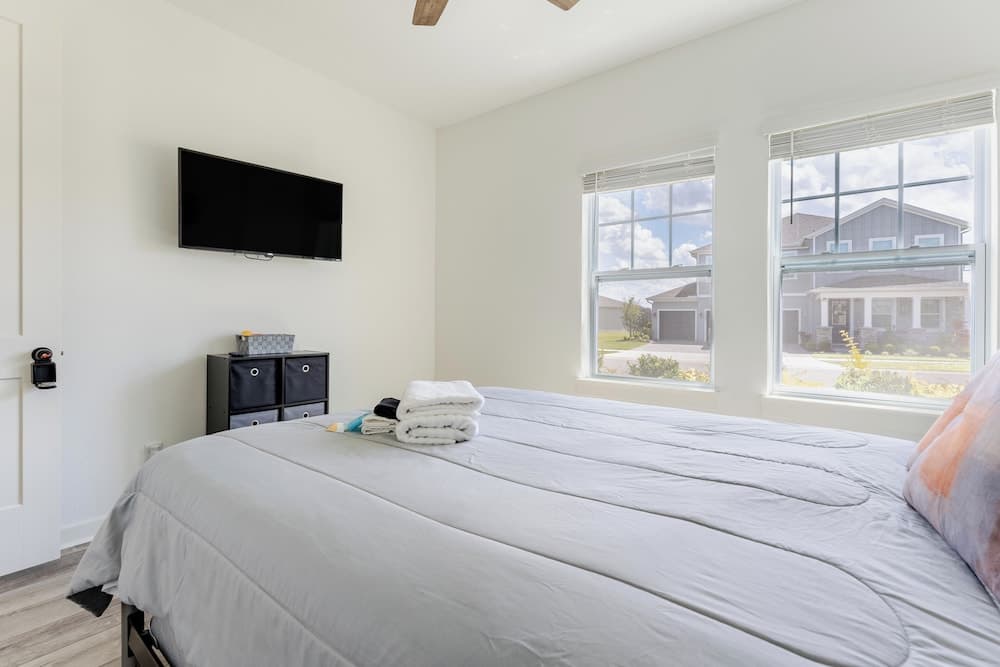 Serenity Lake - Image 10