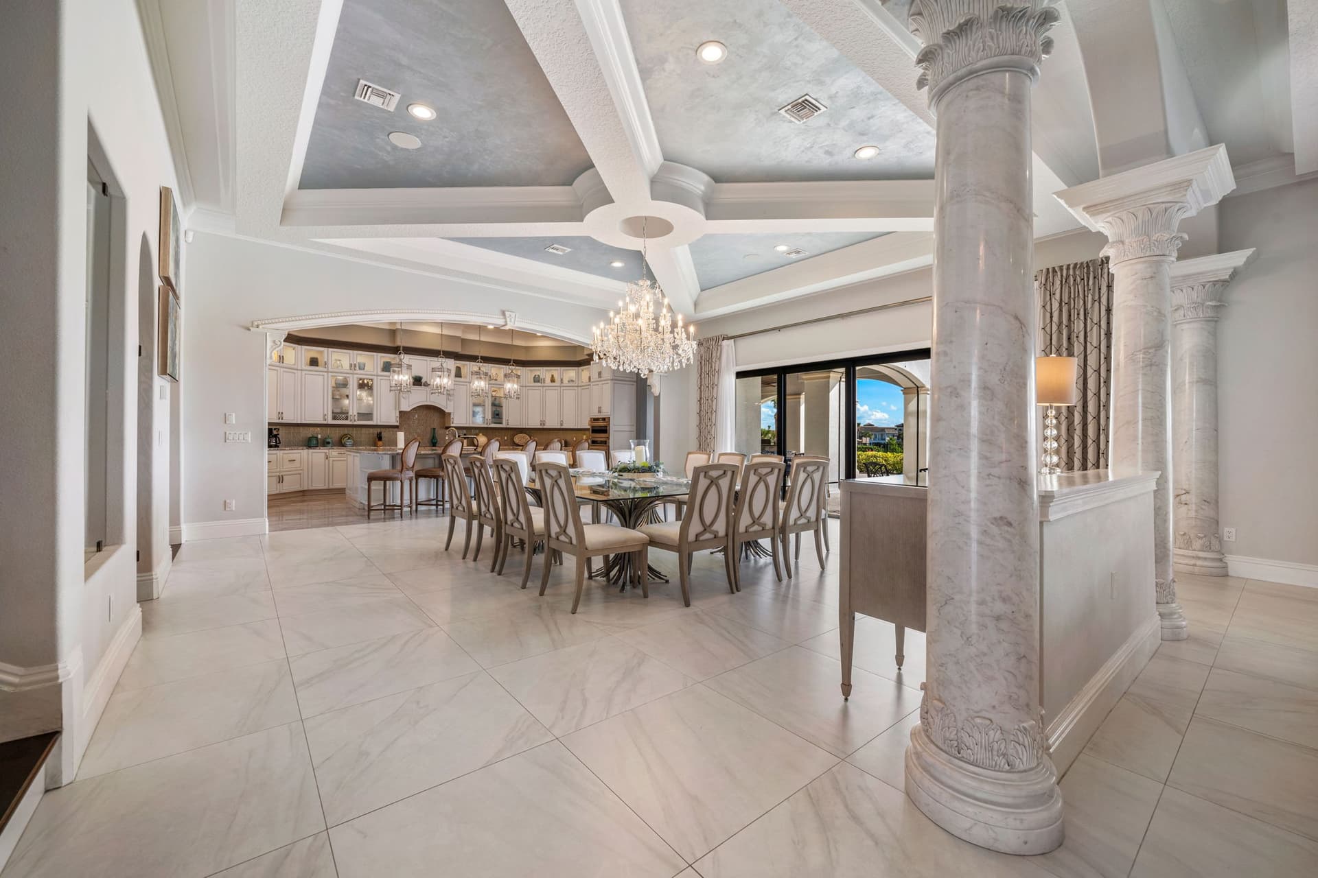 Eagle Bay - Image 10