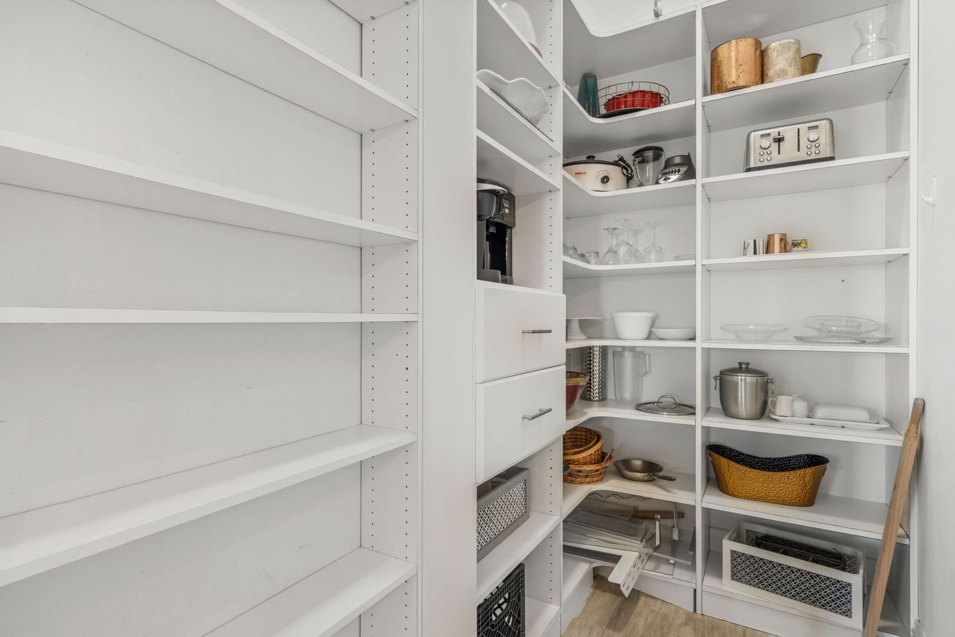 Eagle Bay - Image 16