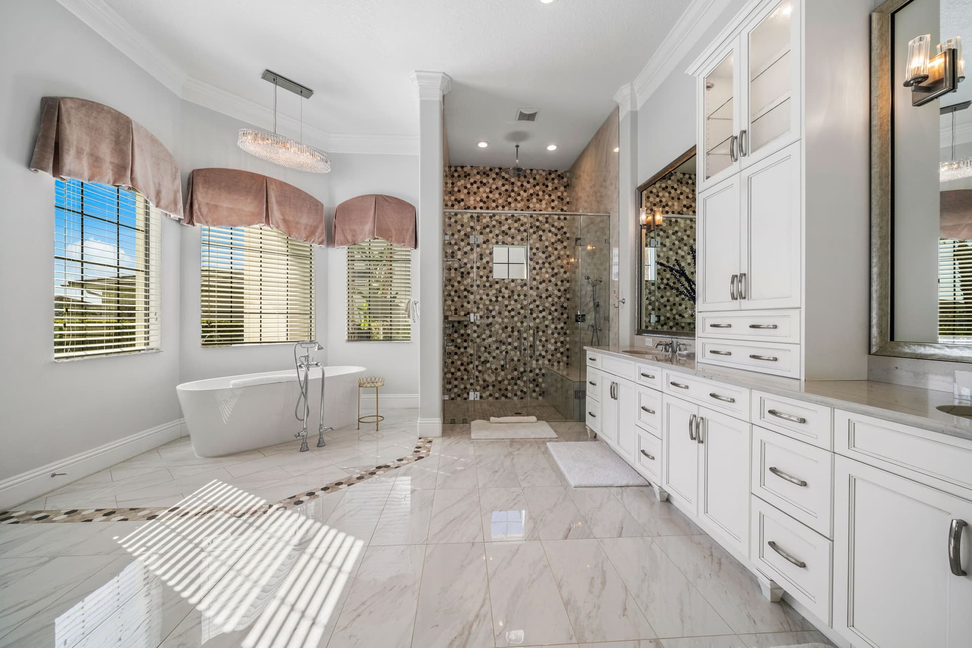 Eagle Bay - Image 63