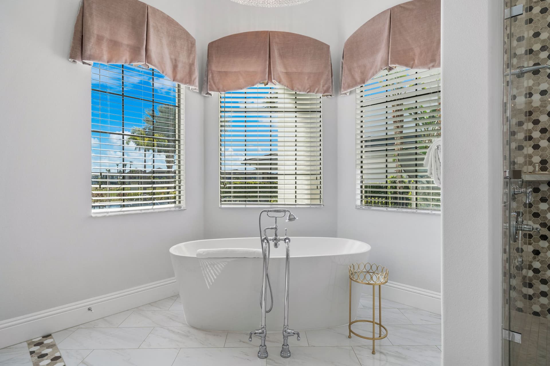 Eagle Bay - Image 64