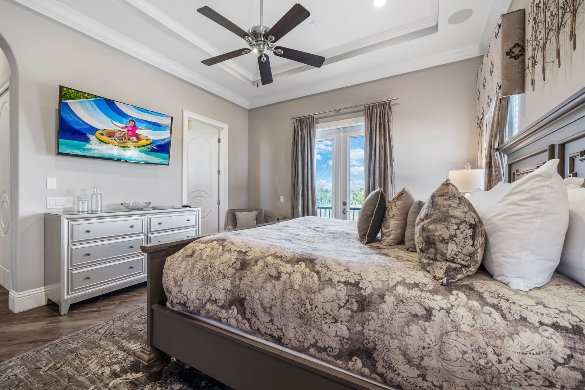 Eagle Bay - Image 38