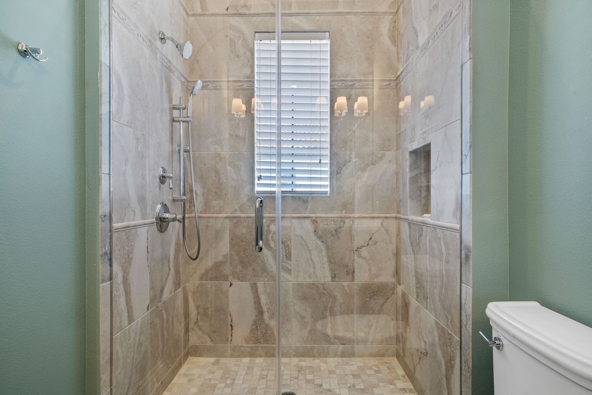 Eagle Bay - Image 69