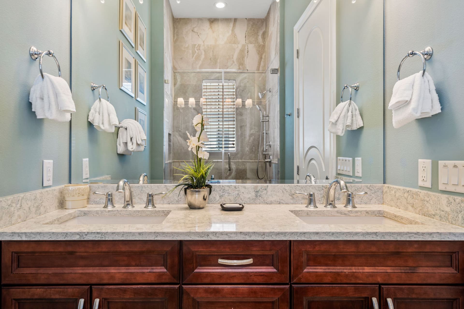 Eagle Bay - Image 70