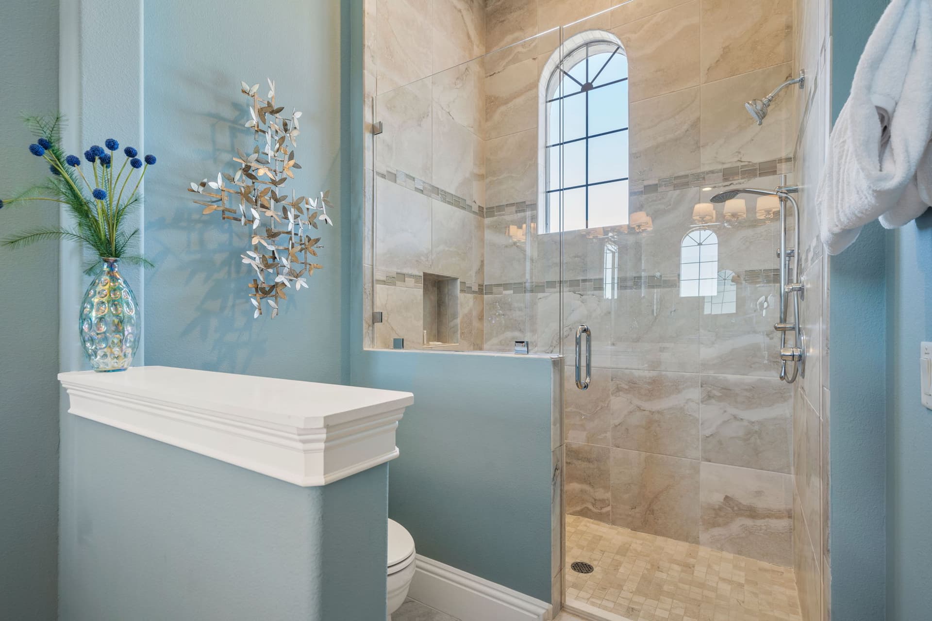 Eagle Bay - Image 71