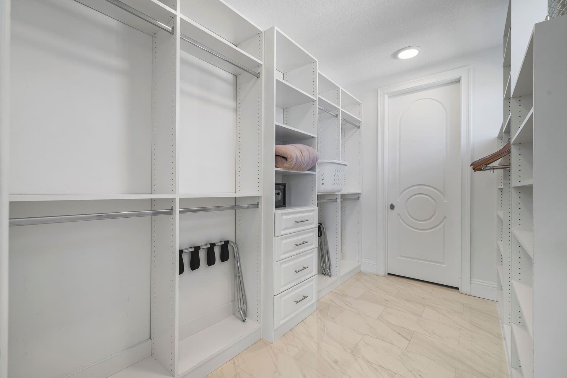 Eagle Bay - Image 82