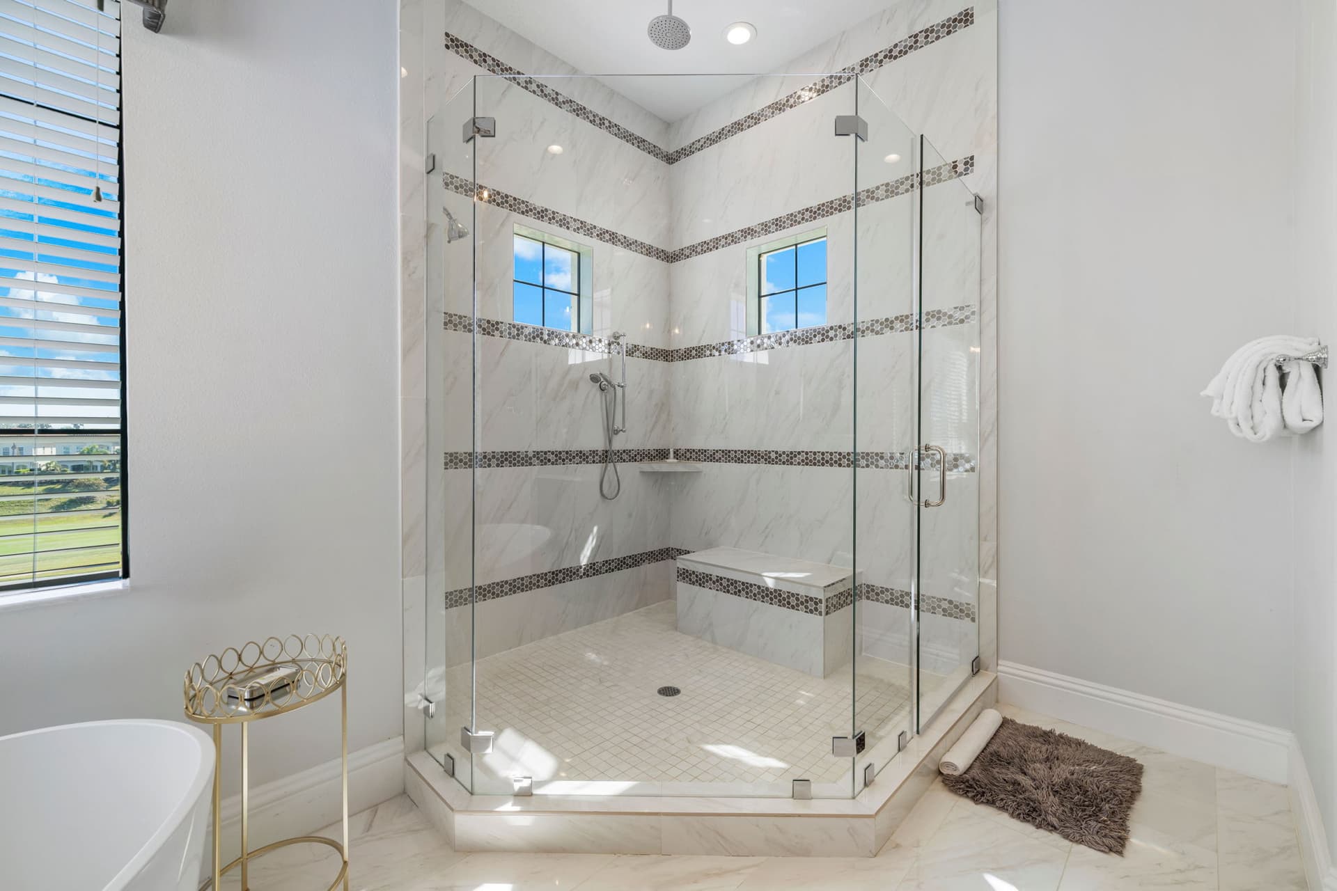 Eagle Bay - Image 84