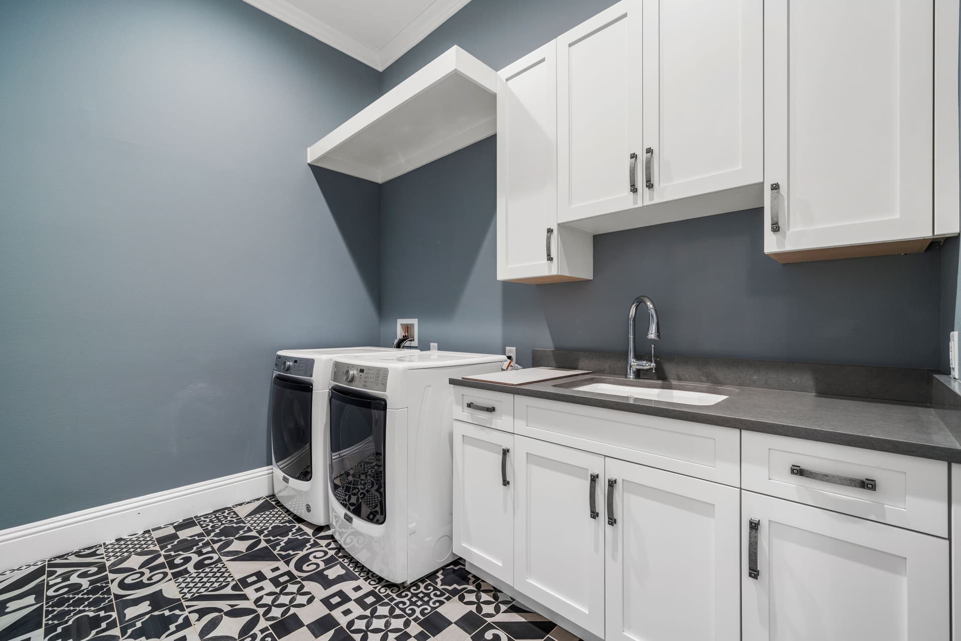 Eagle Bay - Image 88