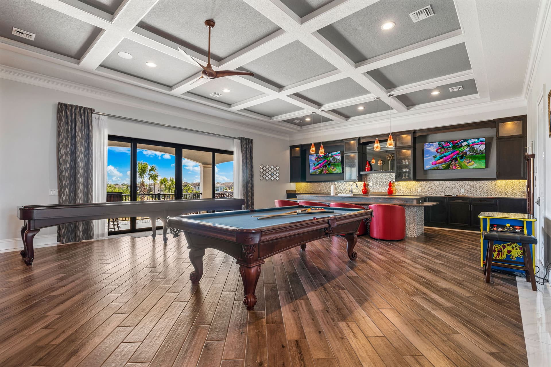 Eagle Bay - Image 21