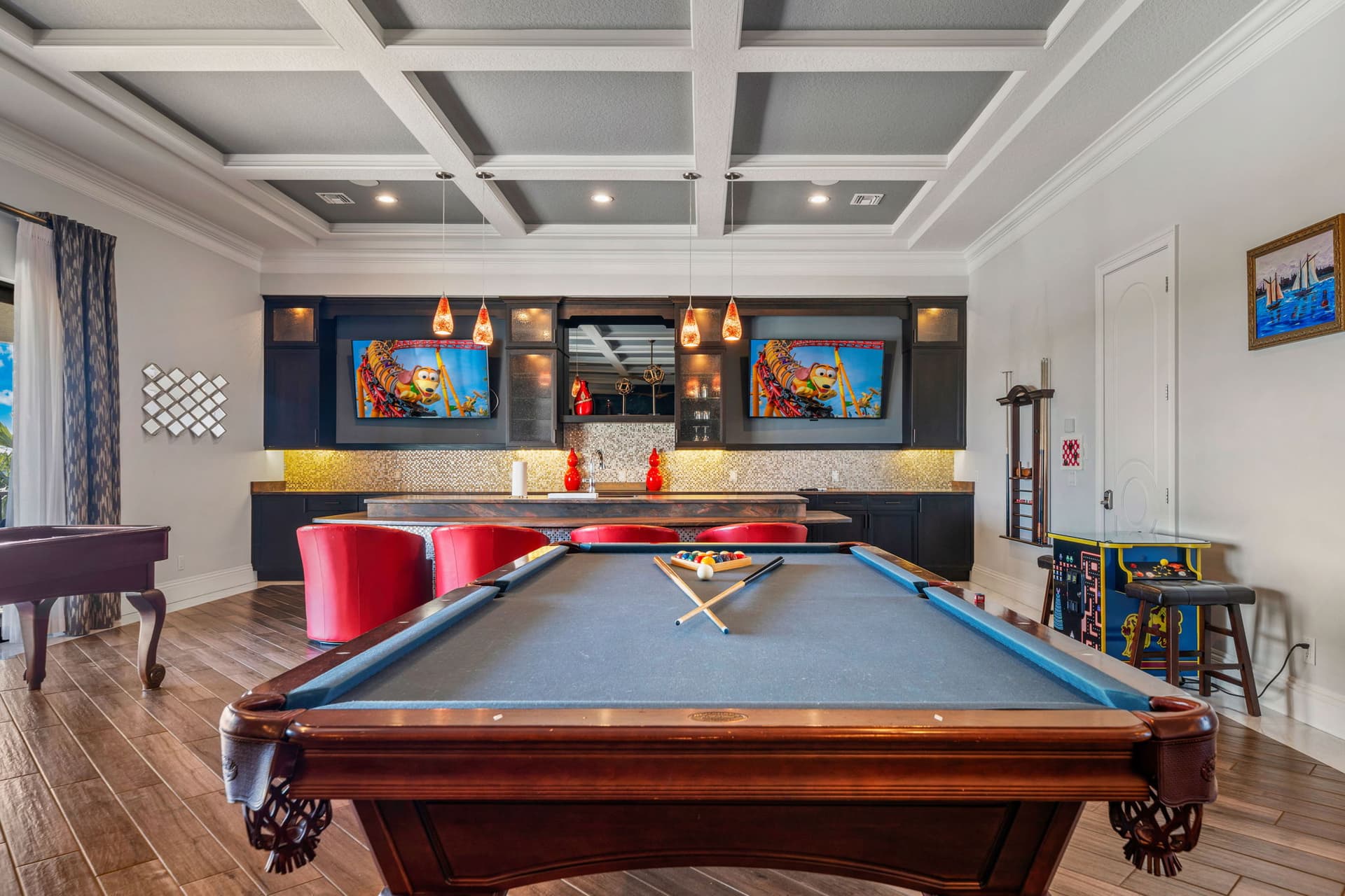 Eagle Bay - Image 22