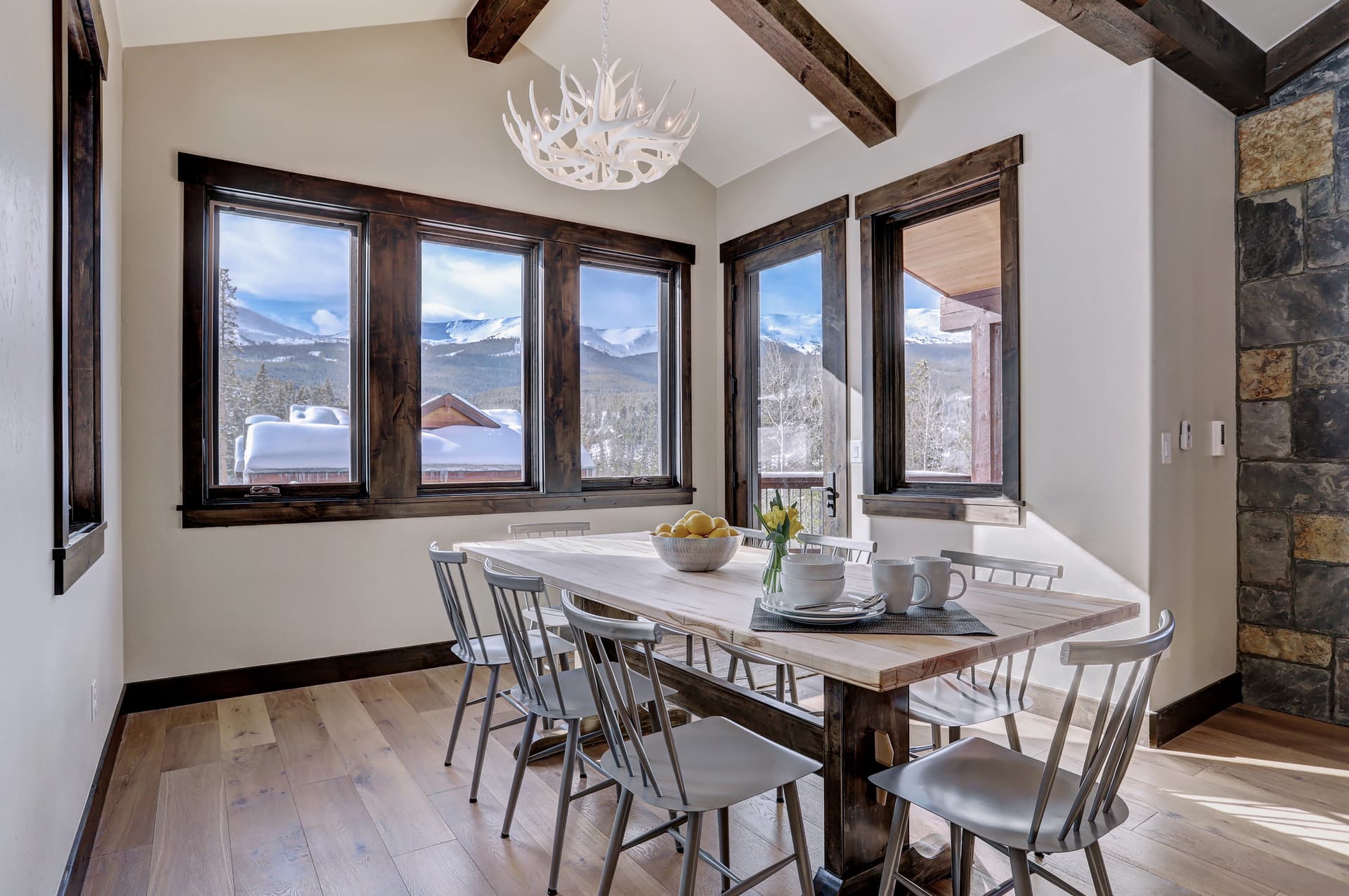 Shadows Summit - Image 15