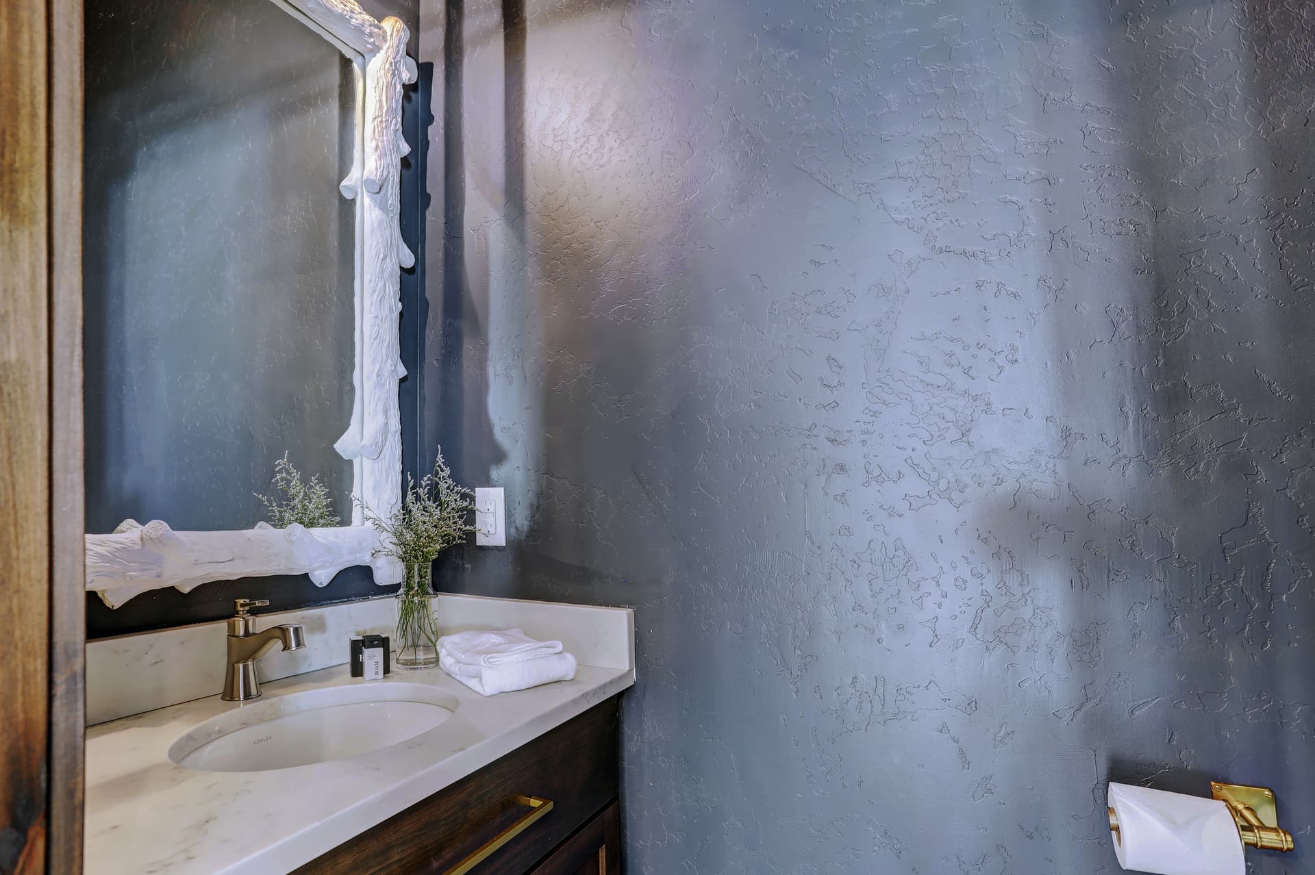 Shadows Summit - Image 19